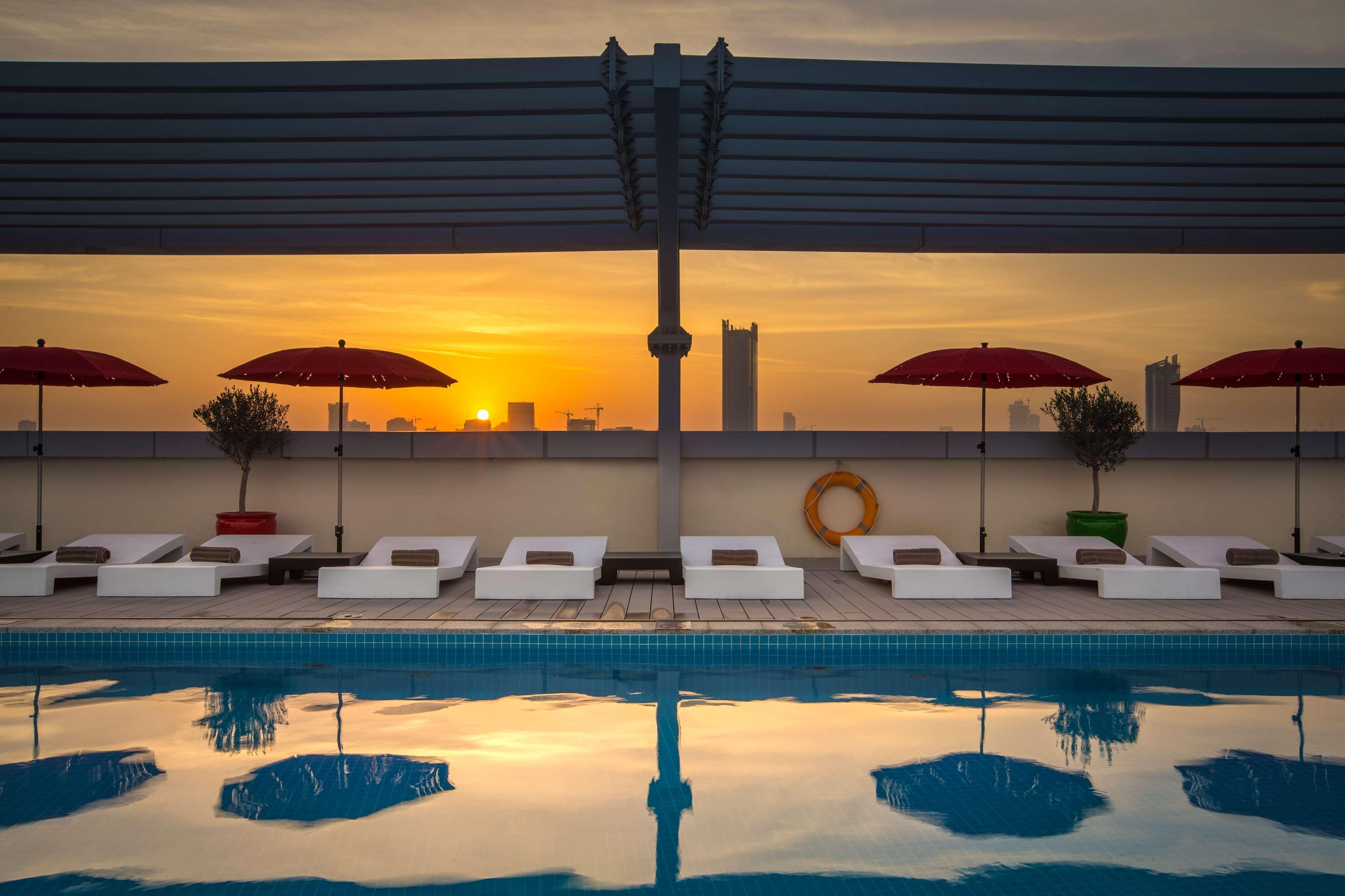 Park Inn By Radisson Dubai Motor City Dış mekan fotoğraf