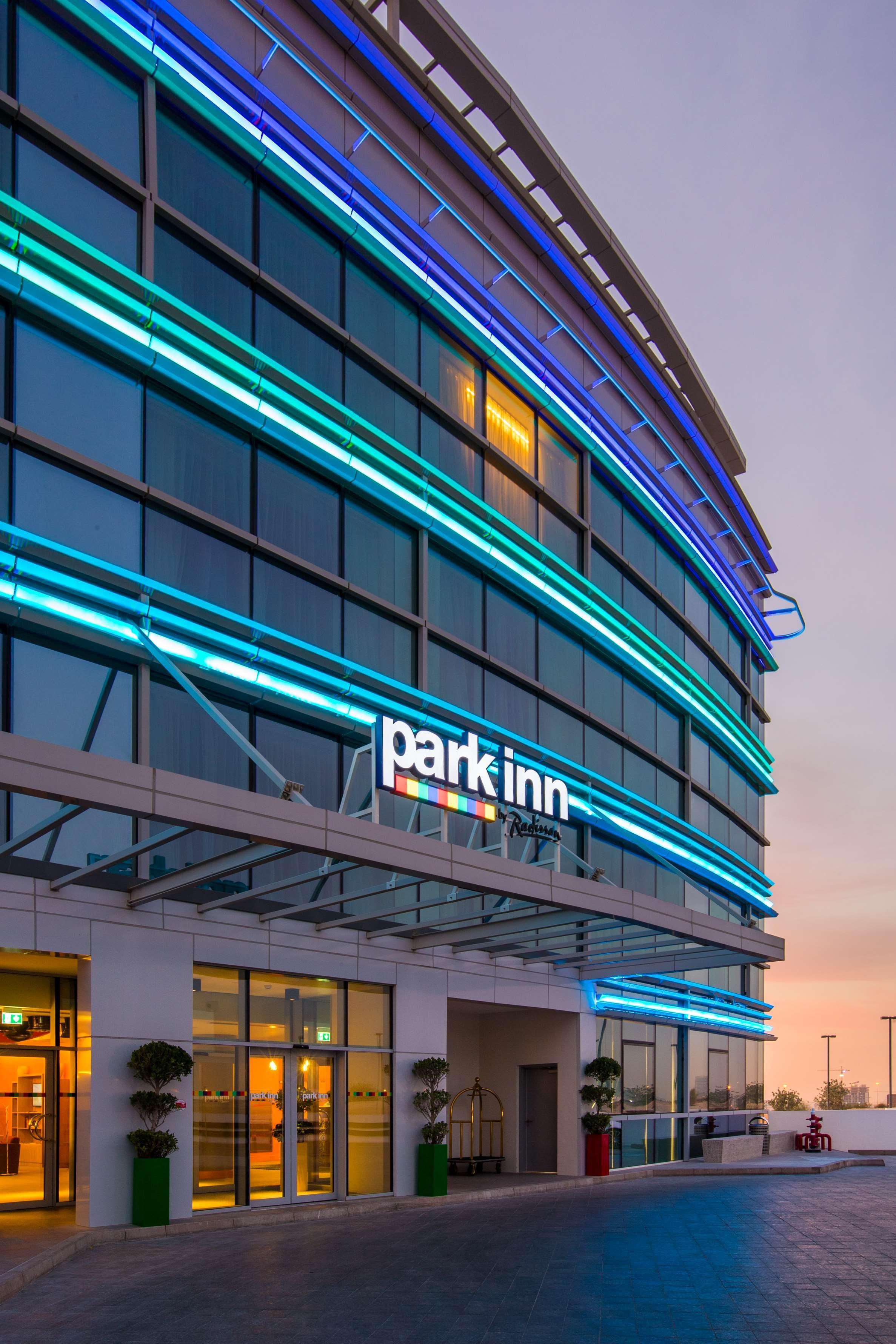 Park Inn By Radisson Dubai Motor City Dış mekan fotoğraf