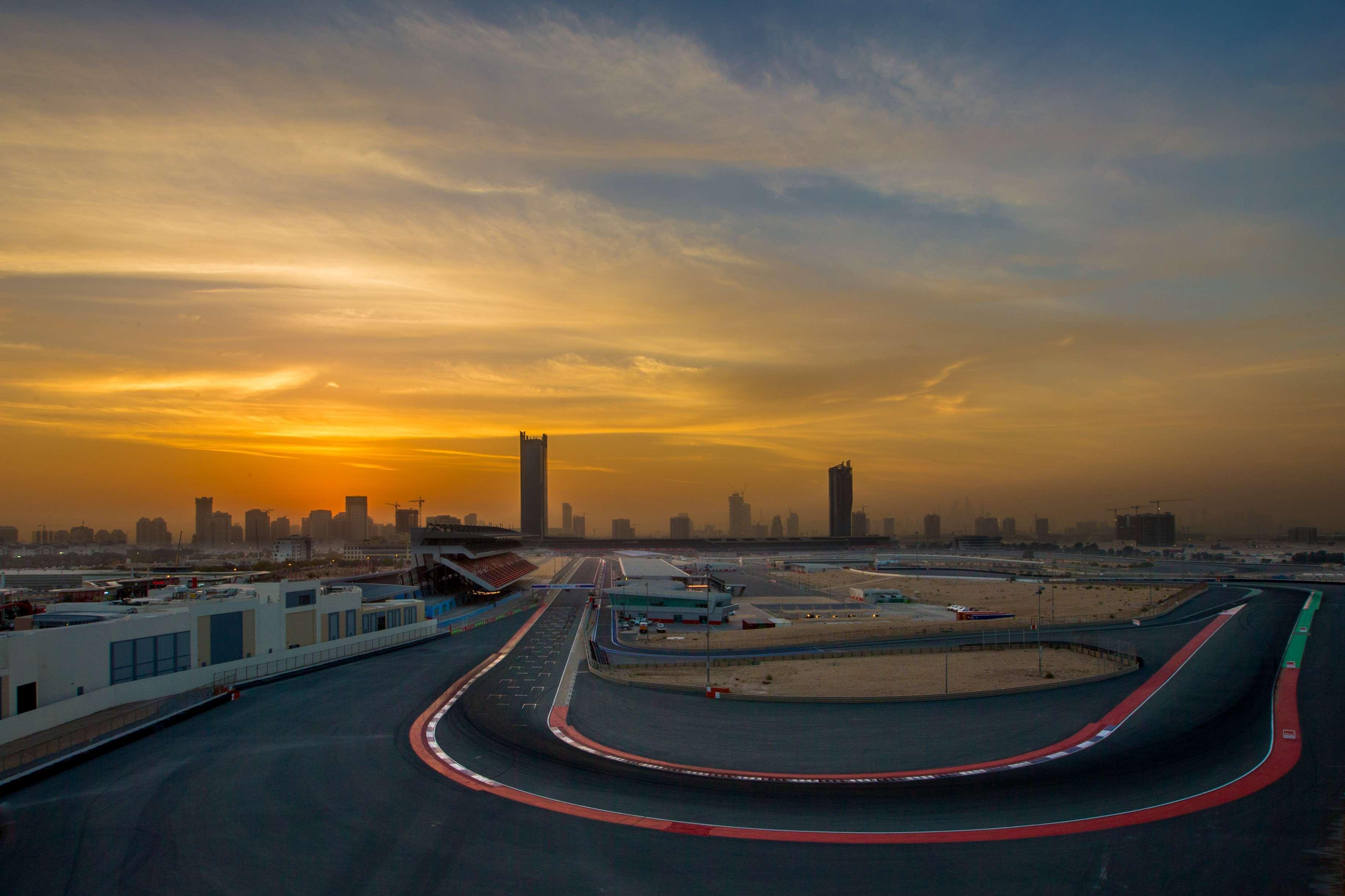 Park Inn By Radisson Dubai Motor City Dış mekan fotoğraf